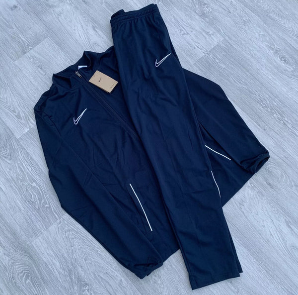 Conjunto NK Academy 2025