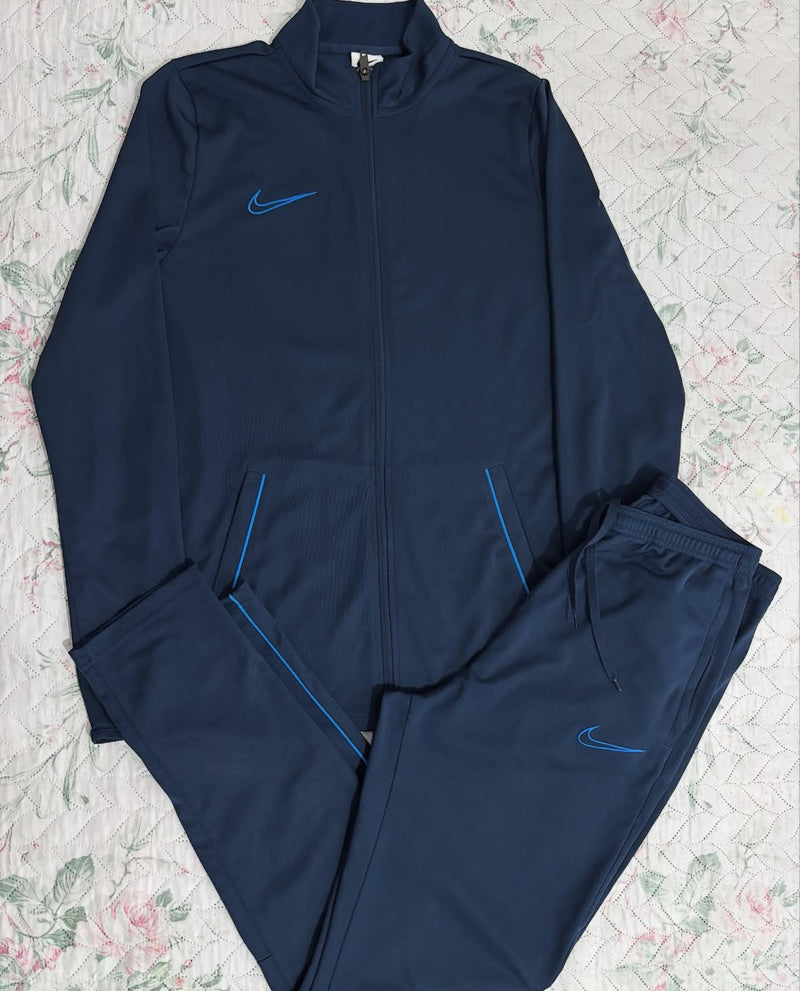 Conjunto NK Academy Dri-FIT Reliquia Blueberry