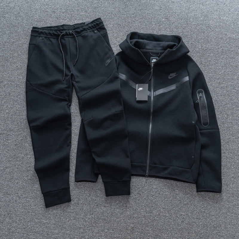 Conjunto NK Tech Fleece Preto